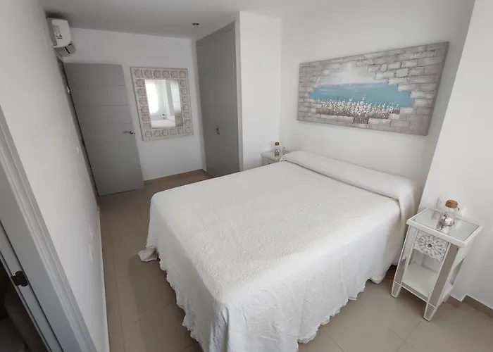 Apartamentovistasconil, ático Con Piscina, Jardín, Pista De Pádel Y Solárium * Conil De La Frontera