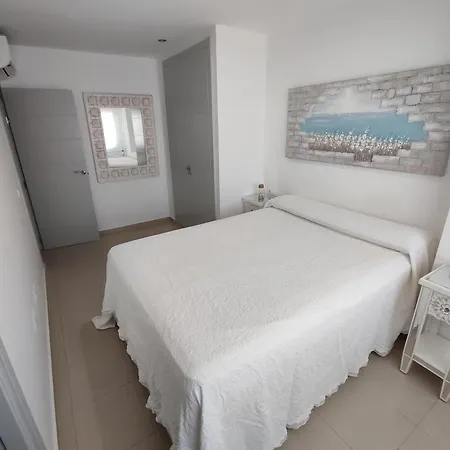 Apartamentovistasconil, ático Con Piscina, Jardín, Pista De Pádel Y Solárium * Conil De La Frontera