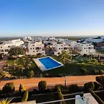 Apartamentovistasconil, Atico Con Piscina, Jardin, Pista De Padel Y Solarium Apartment *