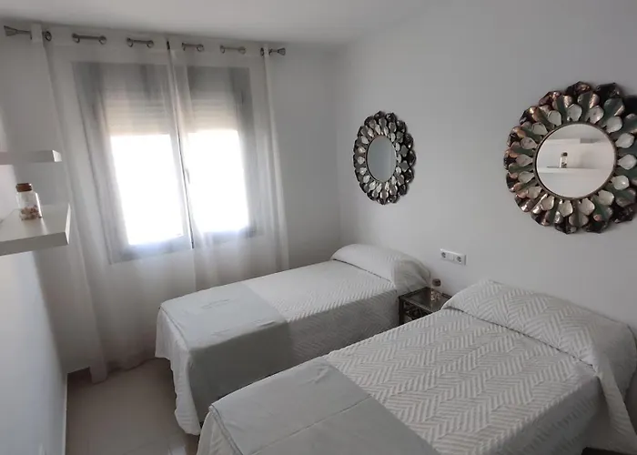 Apartamentovistasconil, Atico Con Piscina, Jardin, Pista De Padel Y Solarium